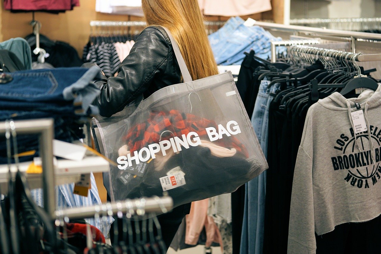 Pourquoi s'inspirer des influenceurs mode pour faire son shopping? 